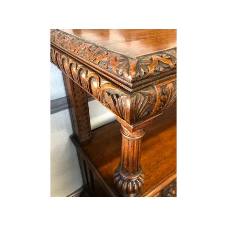 Antikes Sideboard / Kommode aus massivem Eichenholz