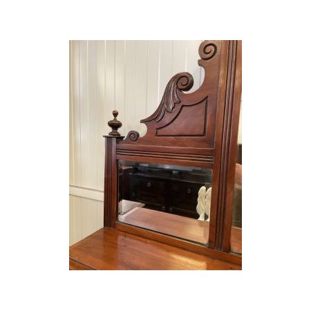 Viktorianische Kommode mit Spiegel aus Mahagoni / mirror back sideboard