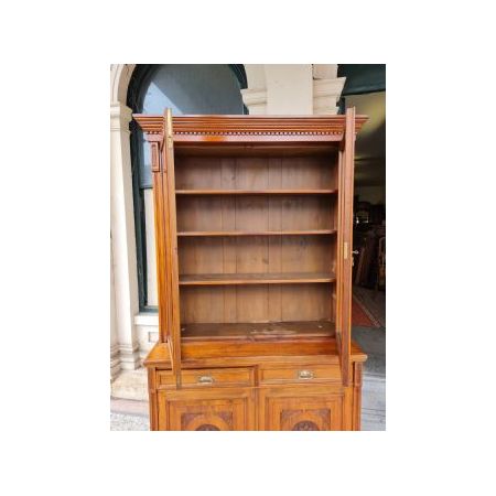 Antiker Edwardianischer Bücherschrank aus Nussbaumholz