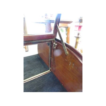 Antiker Mahagoni Vitrinenschrank