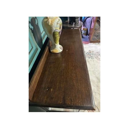 antikes Eichen-Sideboard mit zwei Schubladen über zwei Türen