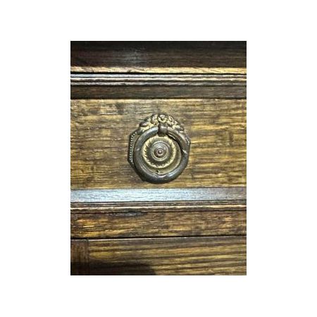 antikes Eichen-Sideboard mit zwei Schubladen über zwei Türen