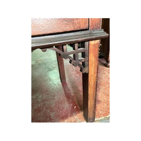 Schönes Edwardianisches Mahagoni-Vitrinenschrank mit Astral-Glaseinsätzen / astral glazed display cabinet