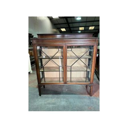 Schönes Edwardianisches Mahagoni-Vitrinenschrank mit Astral-Glaseinsätzen / astral glazed display cabinet