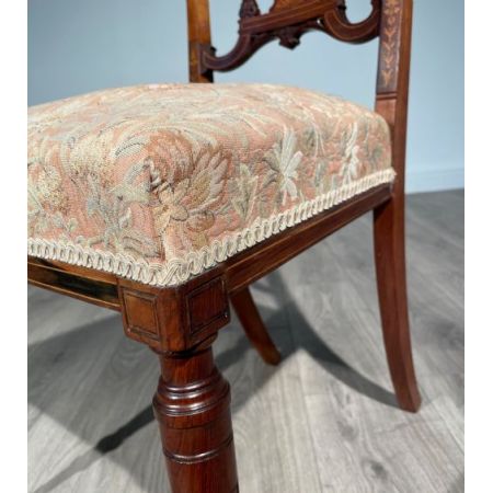 Paar Viktorianisch Palisanderstühle mit kunstvollen Intarsien aus dem 19. Jahrhundert