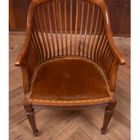 Exquisiter Edwardianischer Ellbogenstuhl / elbow chair aus Mahagoni