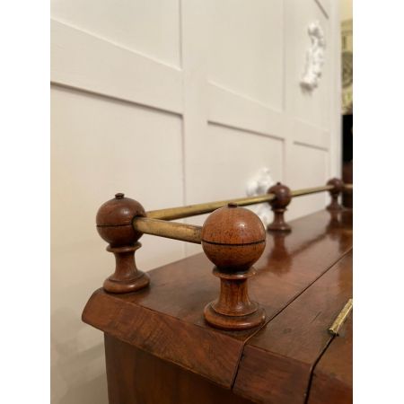 Antiker Viktorianischer ladies davenport / Schreibtisch aus Nussbaumholz