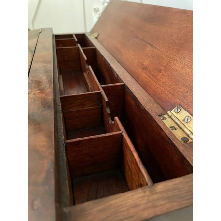 Antiker Viktorianischer ladies davenport / Schreibtisch aus Nussbaumholz