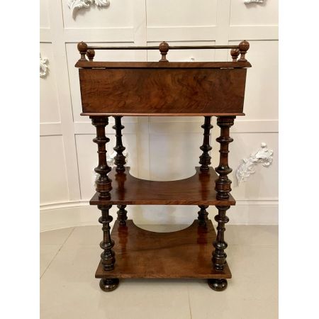 Antiker Viktorianischer ladies davenport / Schreibtisch aus Nussbaumholz