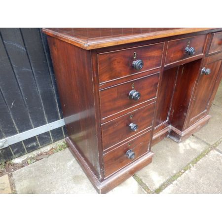 schöner Antiker Mahagoni Schreibtisch