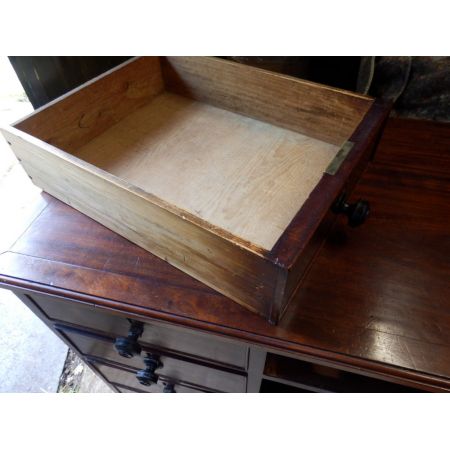 schöner Antiker Mahagoni Schreibtisch