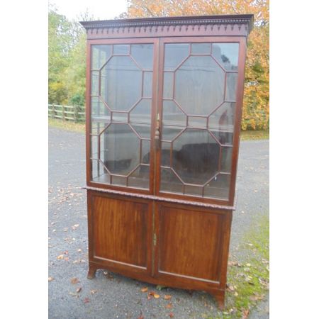 Antiker Georgianischer Bücherschrank / bookcase mit Glastüren