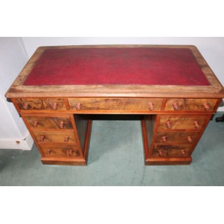 Antiker Viktorianischer Schreibtisch / pedestal desk aus Nussbaumholz