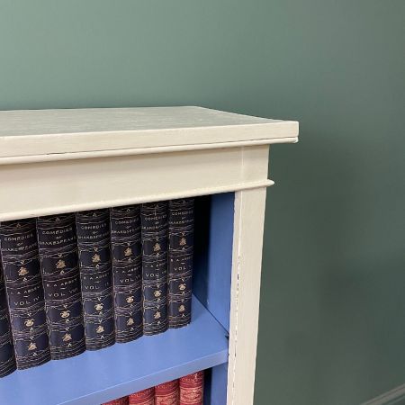 Antikes bemaltes Bücherregaö / open bookcase Viktorianisch