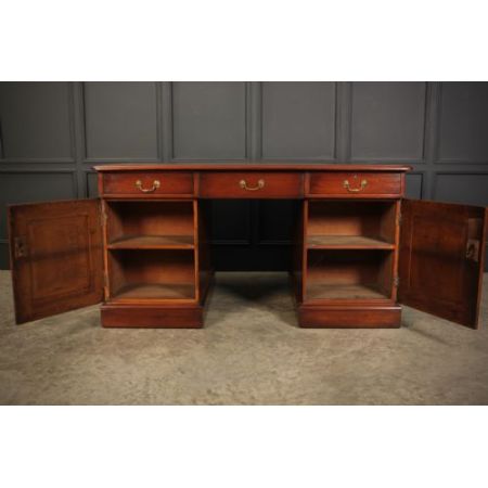 Großer viktorianischer Schreibtisch / partners desk aus Mahagoni