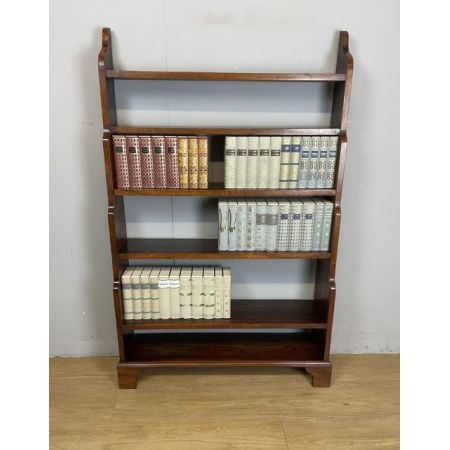 Antikes freistehendes wasserfall Bücherregal aus Mahagoni / freestanding waterfall bookcase