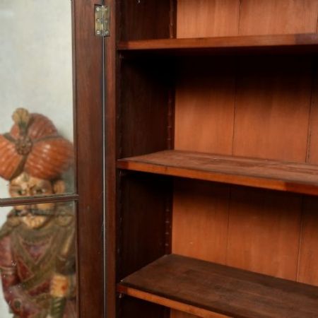 Elegant verglaster Bücherschrank im viktorianischen Mahagoni-Stil