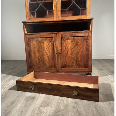 Antiker Mahagoni-Bücherschrank mit Unterschrank aus dem 19. Jahrhundert