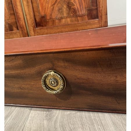 Antiker Mahagoni-Bücherschrank mit Unterschrank aus dem 19. Jahrhundert