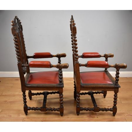 Ein Paar Eichen-Armlehnstühle im Barley-Twist-Stil