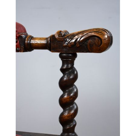 Ein Paar Eichen-Armlehnstühle im Barley-Twist-Stil