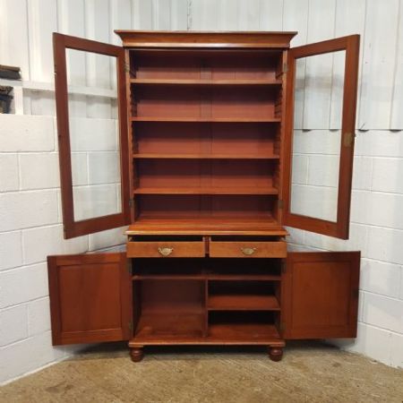 Edler Viktorianischer Bücherschrank aus Mahagoni