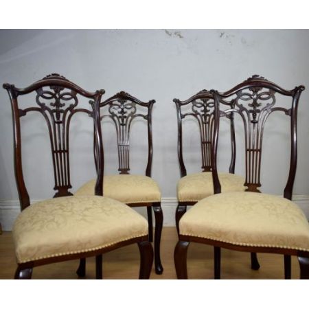 wunderschönes Set aus 4 hohen viktorianischen Esszimmerstühlen aus Mahagoni