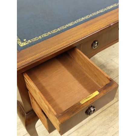 Antiker Edwardianischer Massivholz-Damenschreibtisch aus Mahagoni für Büroarbeit und Schreibarbeiten