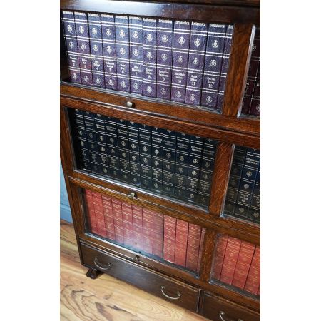 Antiker Globe Wernicke Bücherschrank / library bookcase aus Eichenholz von Gunn