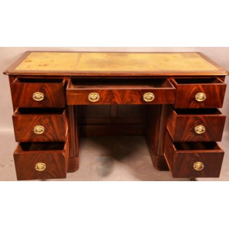 Großer viktorianischen Schreibtisch / pedestal desk aus Mahagoni