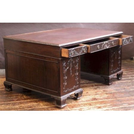 Antiker Schreibtisch / partnersdesk aus dem 19. Jahrhundert aus Mahagoni