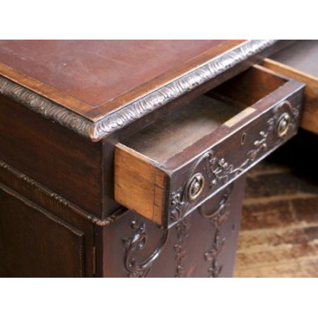 Antiker Schreibtisch / partnersdesk aus dem 19. Jahrhundert aus Mahagoni