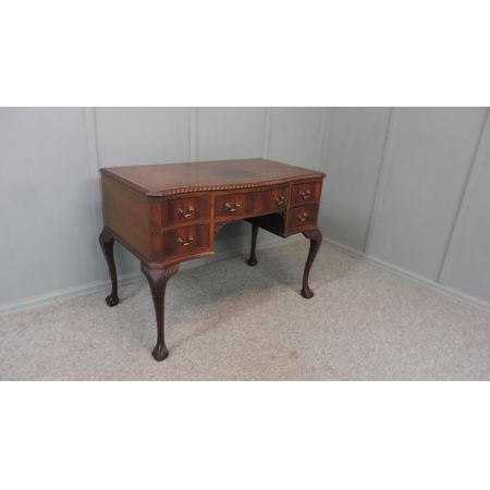 Eleganter edwardianischer Schreibtisch aus Mahagoni