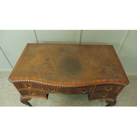 Eleganter edwardianischer Schreibtisch aus Mahagoni