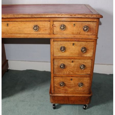 Antiker Viktorianischer Schreibtisch / pedestal desk aus Eichenholz