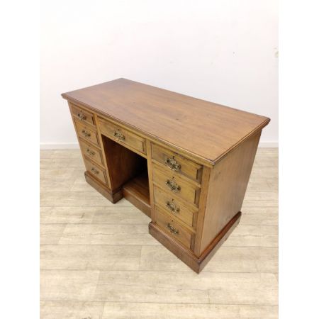 Antiker Edwardianischer Schreibtisch / pedestal desk aus Nussbaumholz