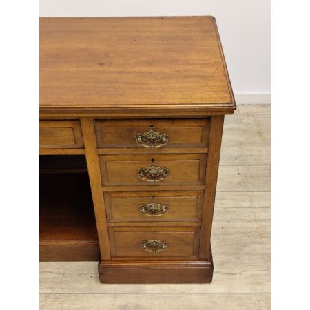 Antiker Edwardianischer Schreibtisch / pedestal desk aus Nussbaumholz