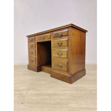 Antiker Edwardianischer Schreibtisch / pedestal desk aus Nussbaumholz
