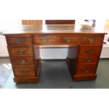 Antiker Edwardianischer Schreibtisch / pedestal desk aus Nussbaumholz