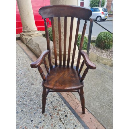 Außergewöhnlicher Armlehnstuhl aus Esche und Ulme