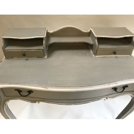 Seltener Schreibtisch im französischen Stil mit wunderschönen schnitzereien