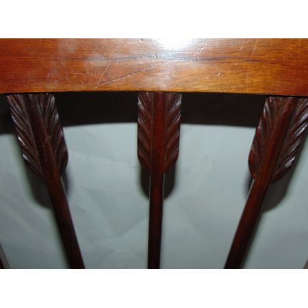 Ungewöhnliches Paar georgischer Mahagoni Stuhl mit dreifachem arrow back design