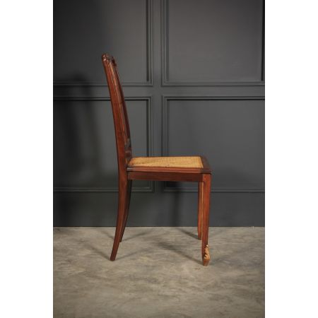 Ein paar antiker Stühle mit schönen Nussbaumrahmen mit vergoldeten Details