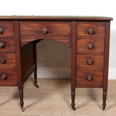Attraktiver viktorianischer Schreibtisch aus Mahagoni