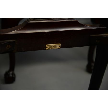 Elegantes Set aus sechs edwardianischen Mahagoni-Dining-Stühlen im Chippendale-Stil (by phillips & Jones)