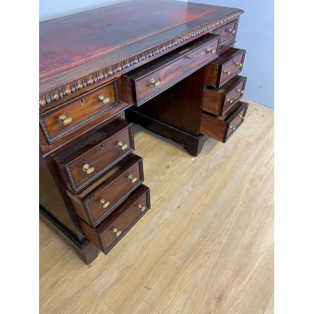 Hochwertigen Schreibtisch aus drei Teilen mit massiven Messinggriffen