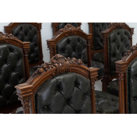 imposantes Set von zwölf englischen Eichenstühlen aus dem 19. Jahrhundert