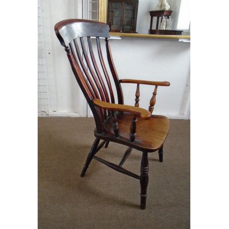 Schöner Landhausstuhl aus Ulme und Buche aus dem 19. Jahrhundert