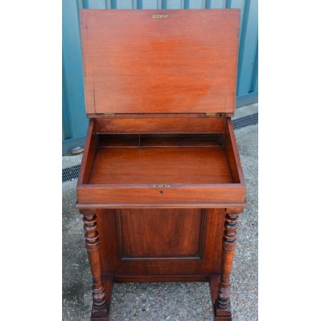 Viktorianischer Schreibtisch im Stil einer Davenport in Walnussfurnier