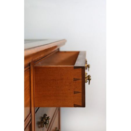 Schöner spätviktorianisches Schreibtisch aus Walnuss im Stil von Lamb of Manchester